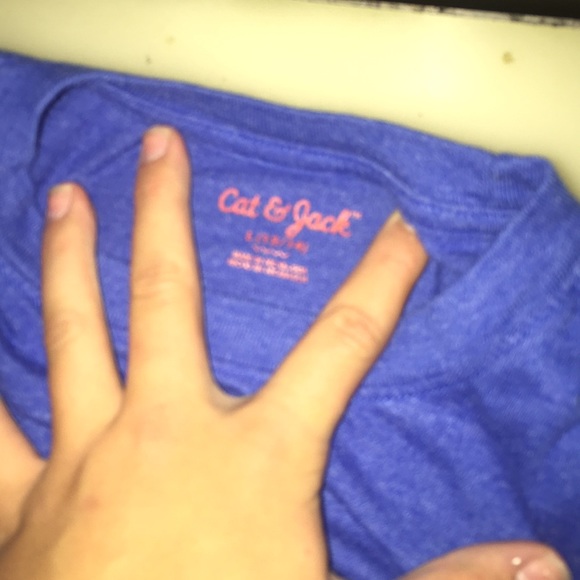 Boys large shirt - Picture 2 of 3